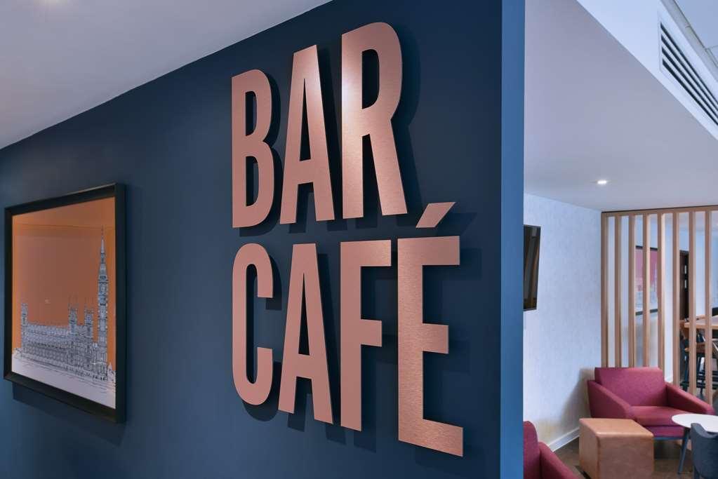 Travelodge London Stratford Hotel Restaurante foto