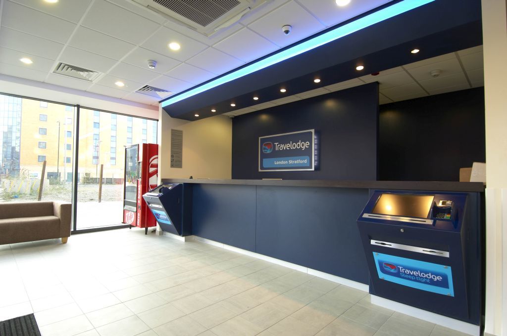 Travelodge London Stratford Hotel Exterior foto