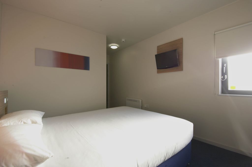 Travelodge London Stratford Hotel Exterior foto