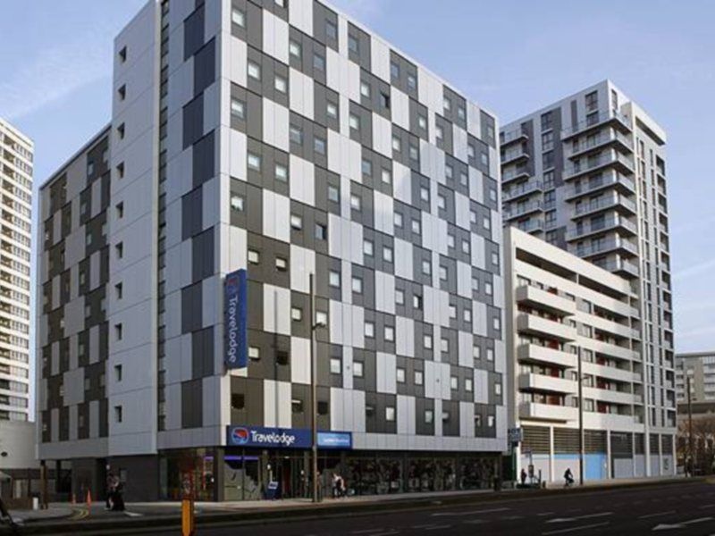 Travelodge London Stratford Hotel Exterior foto