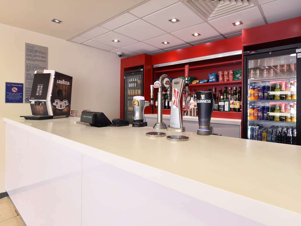 Travelodge London Stratford Hotel Restaurante foto